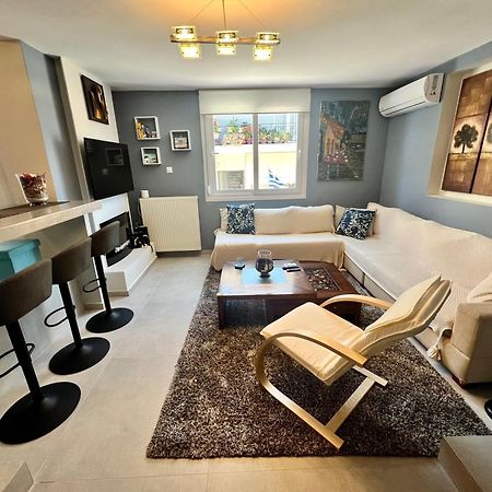 Modern Family Retreat Apartment Волос Екстериор снимка