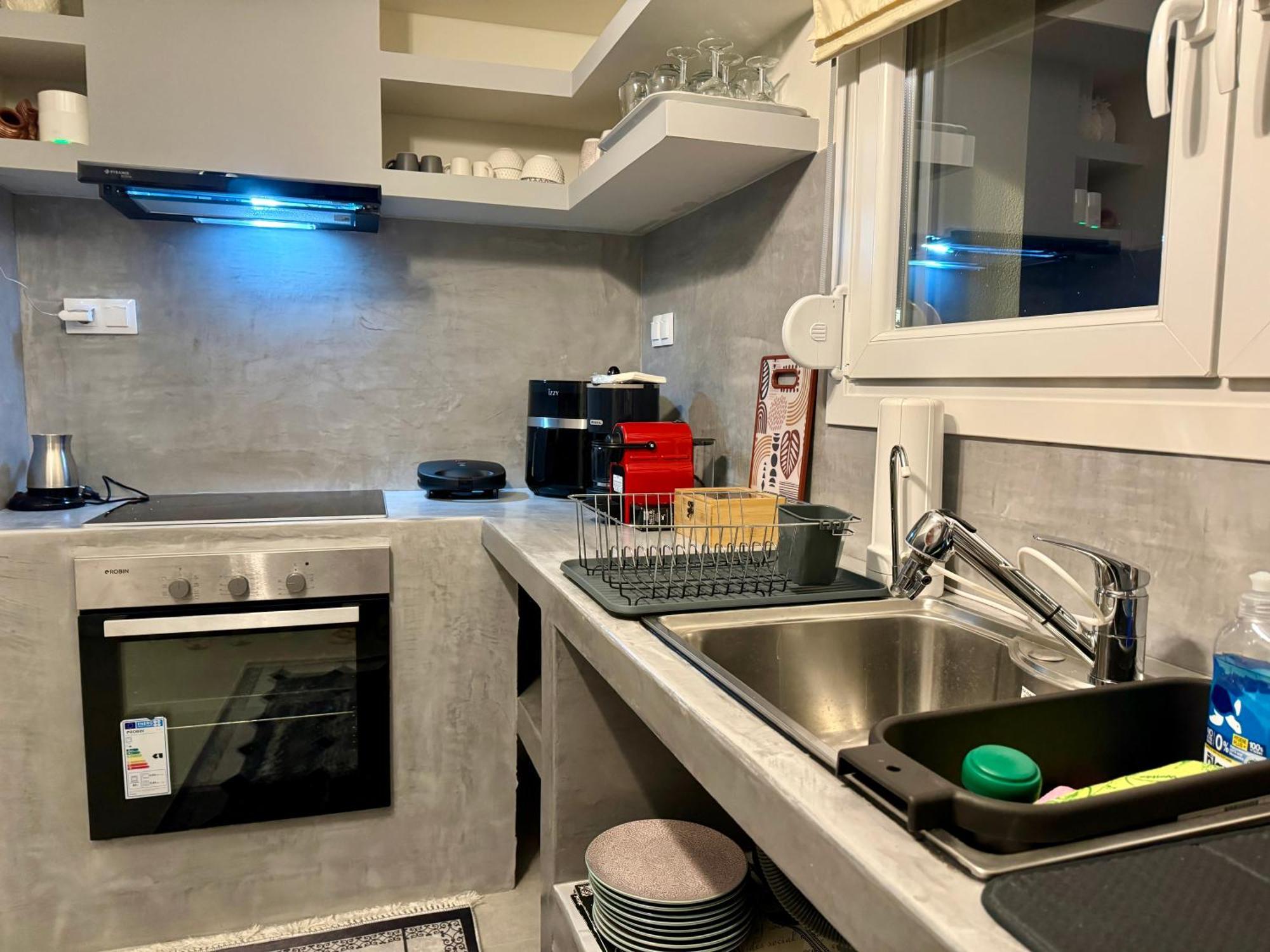 Modern Family Retreat Apartment Волос Екстериор снимка
