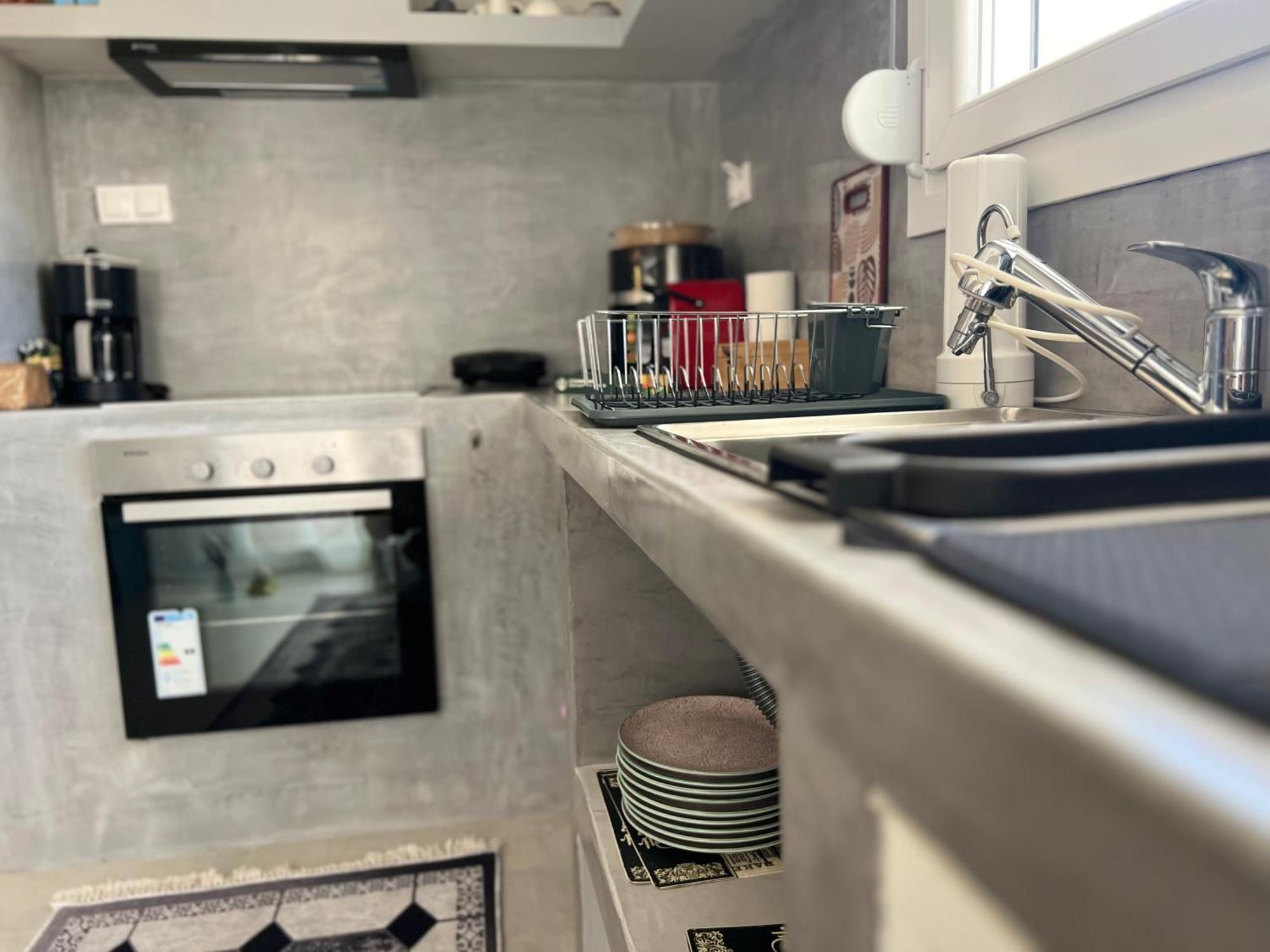 Modern Family Retreat Apartment Волос Екстериор снимка