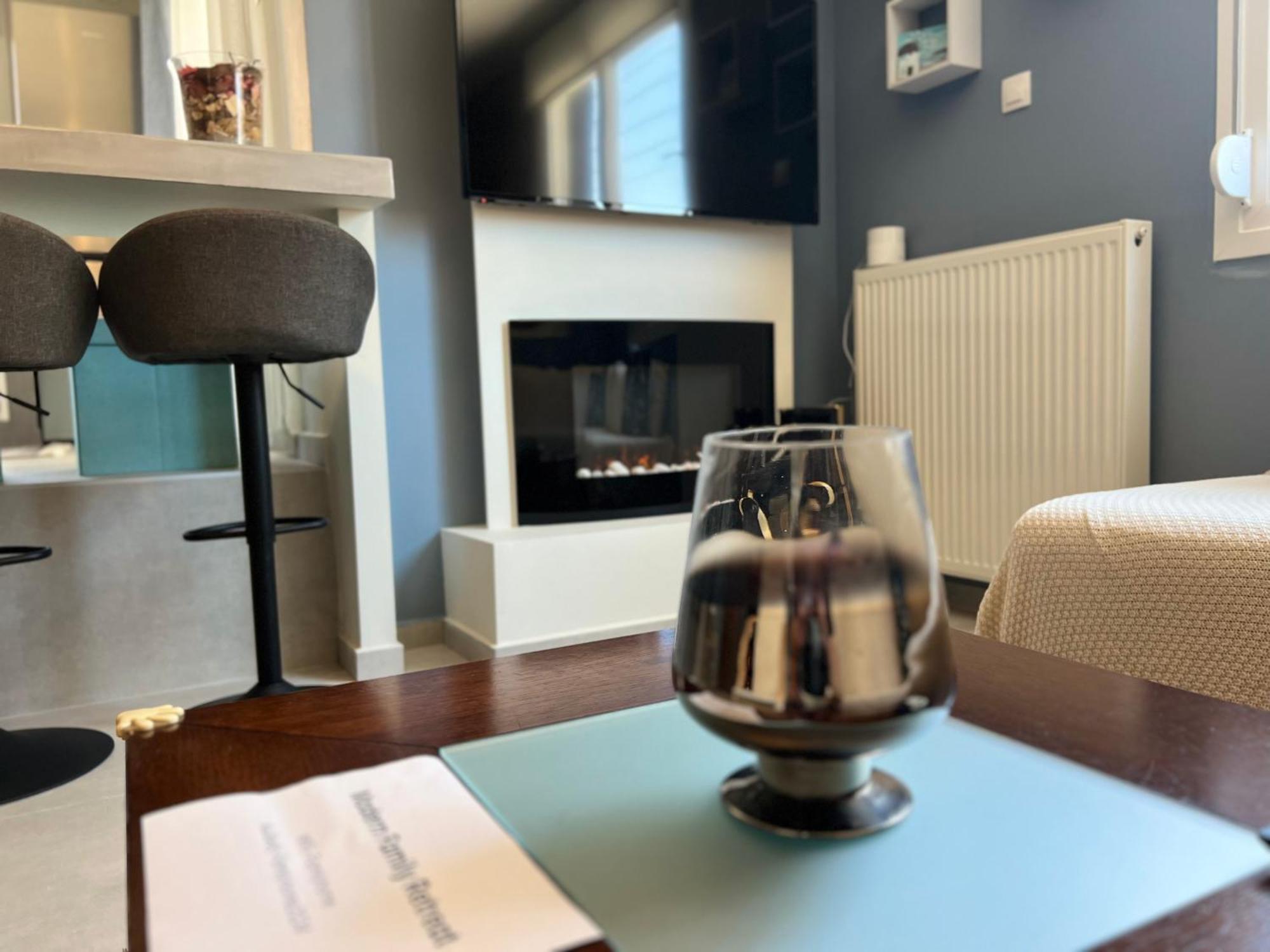 Modern Family Retreat Apartment Волос Екстериор снимка