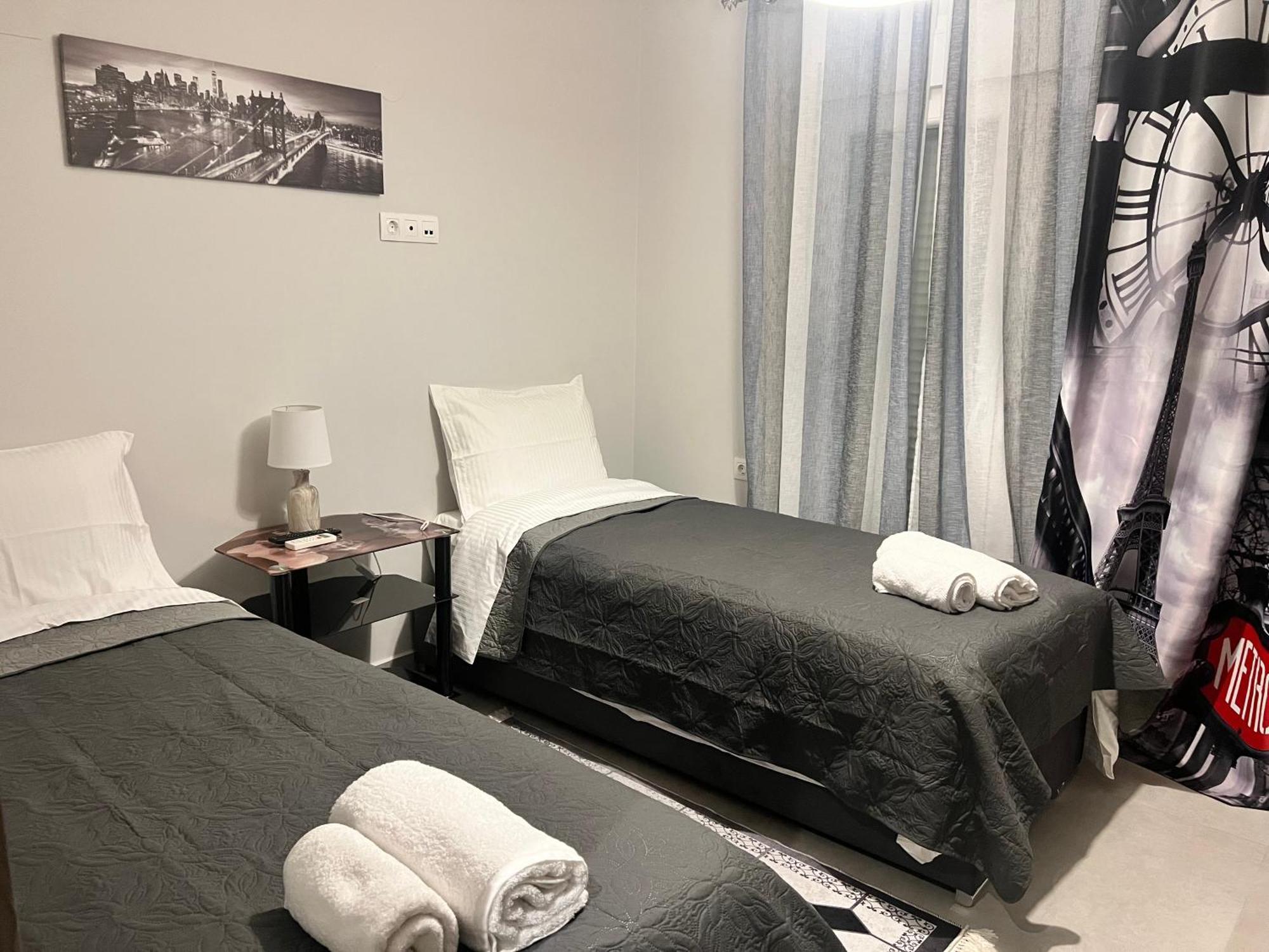 Modern Family Retreat Apartment Волос Екстериор снимка