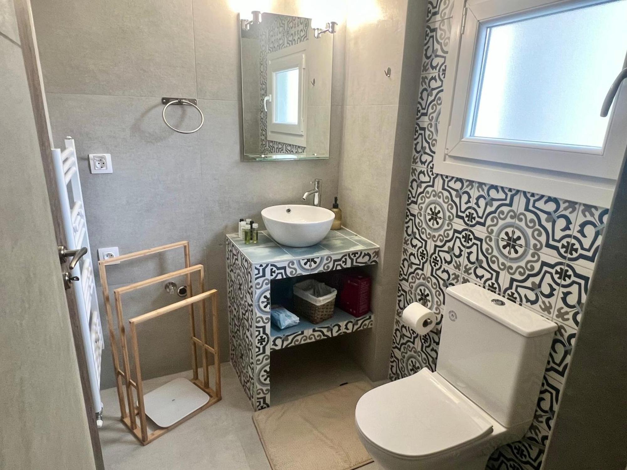 Modern Family Retreat Apartment Волос Екстериор снимка